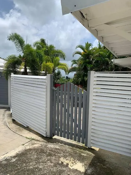 Feriehus Bungalow Sofaia - Entre Terre & Mer - Tout Confort Sainte-Rose Guadeloupe